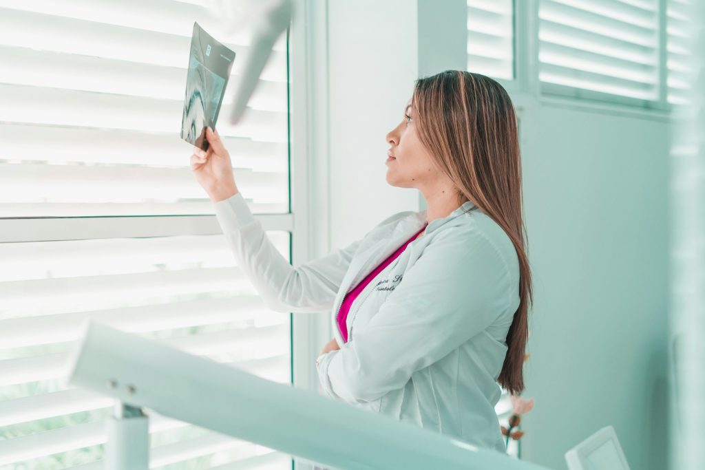 When Is Tooth Extraction Necessary? Advice from White Rock Dentists
