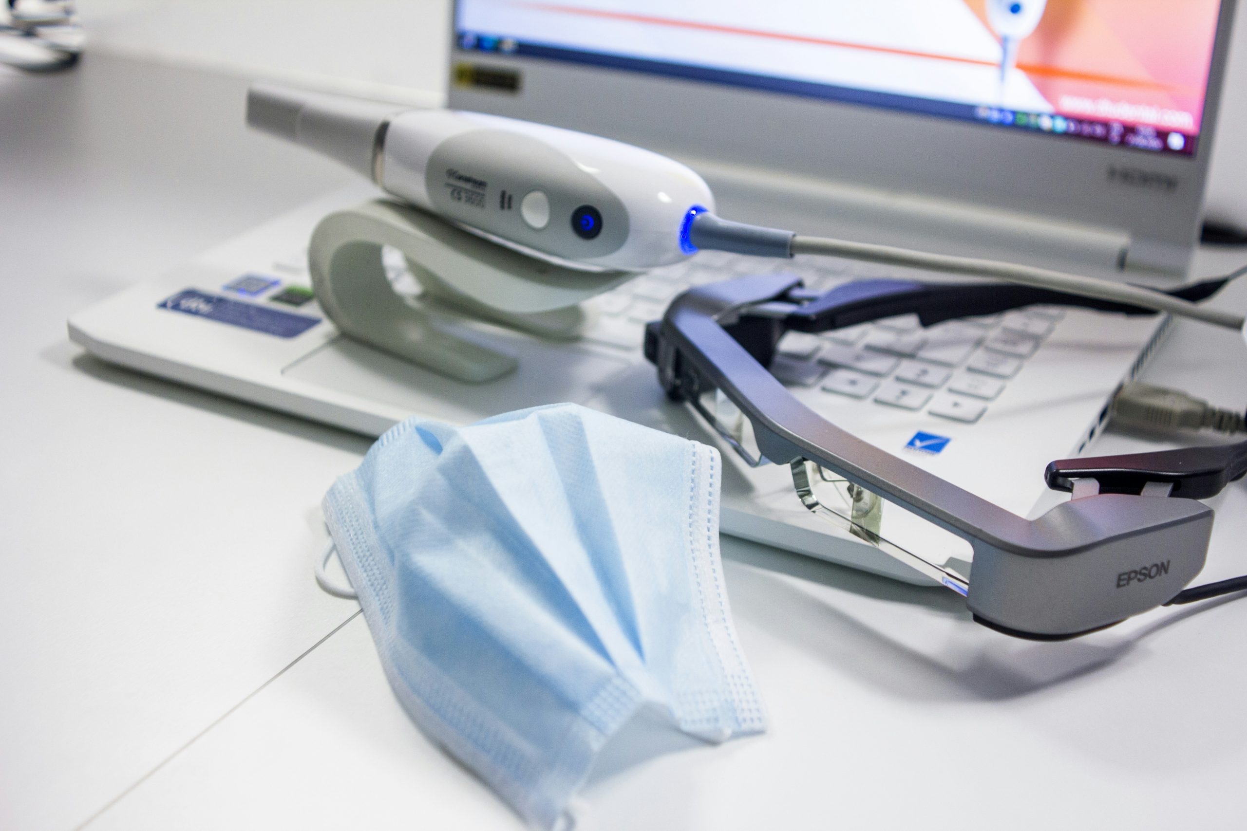 How a Dental Crown Protects a Weakened Tooth
