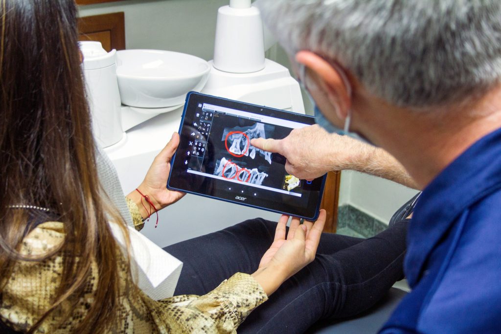 How to Tell If You Need a Root Canal: Early Warning Signs